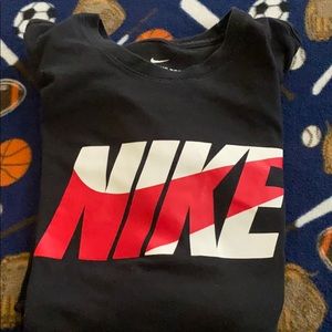 Nike tee